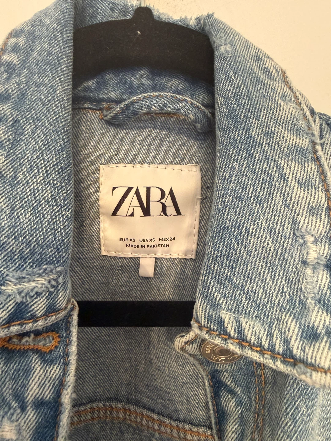 Zara Denim Jacket Size XS - photo 3