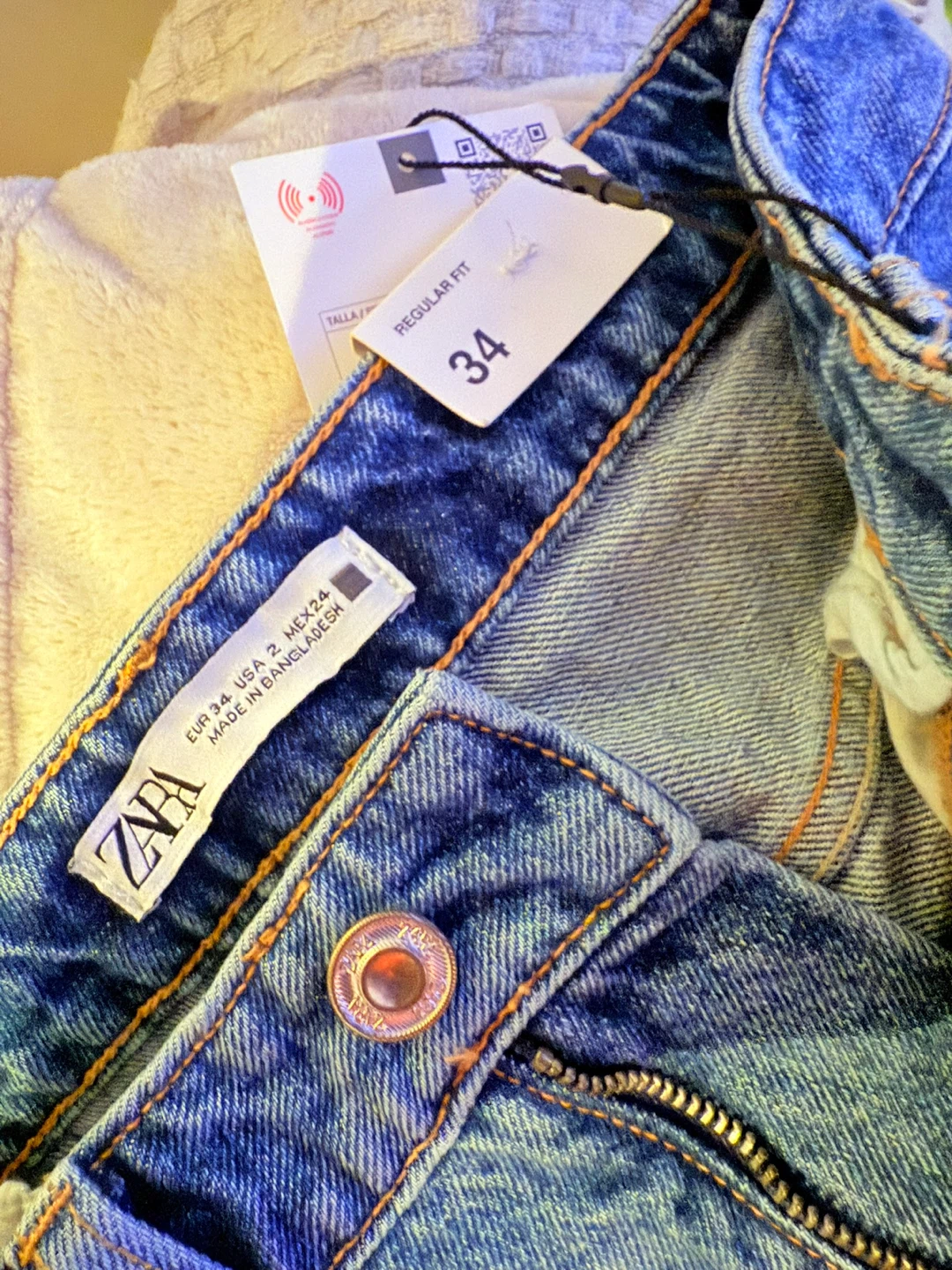 Zara Regular Fit High Rise Jeans - Size 34 - photo 2