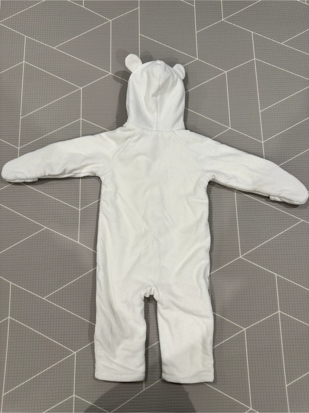 Old Navy Bear Onesie 18-24 Months - White - photo 3