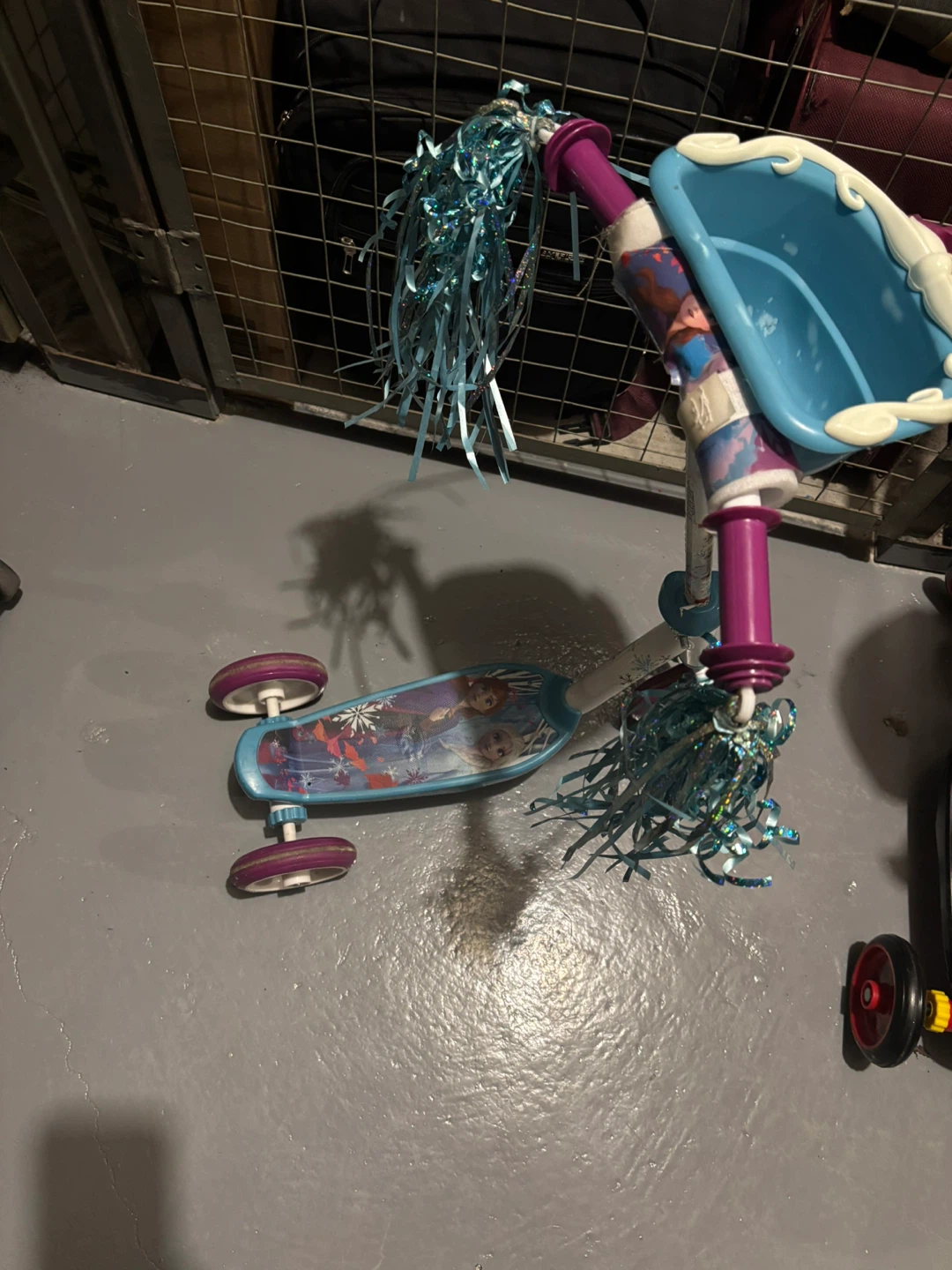 Disney Frozen Kids Scooter - photo 2