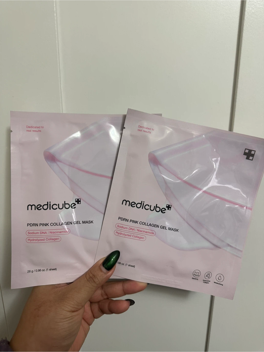 Medicube PDRN Pink Collagen Gel Mask
