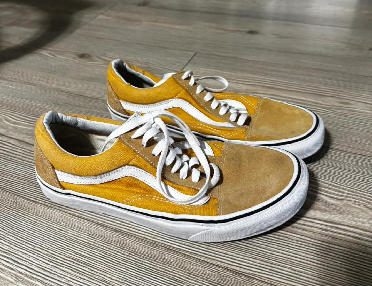 Vans Old Skool Shoes - Size 10 US - photo 2
