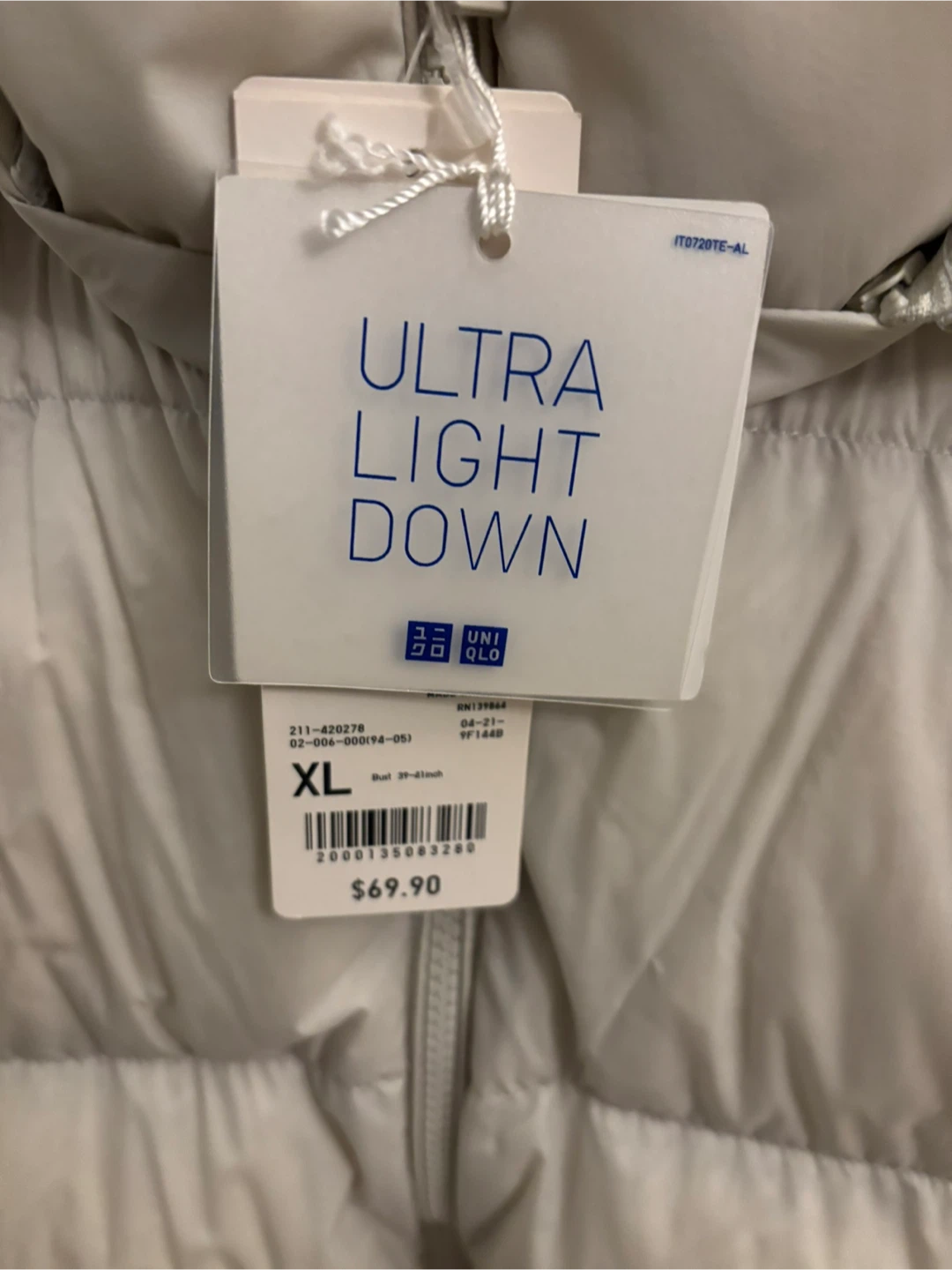 Uniqlo Ultra Light Down Vest XL - photo 3