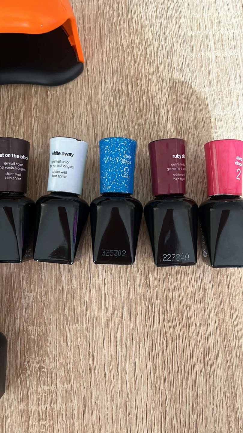 Gel Polish Set - Sally Hanson Full Kit At Home Gel Nail Polish - photo 4