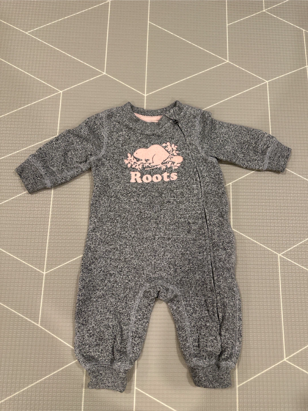 Roots Baby Romper - Size 3-6M - Salt & Pepper