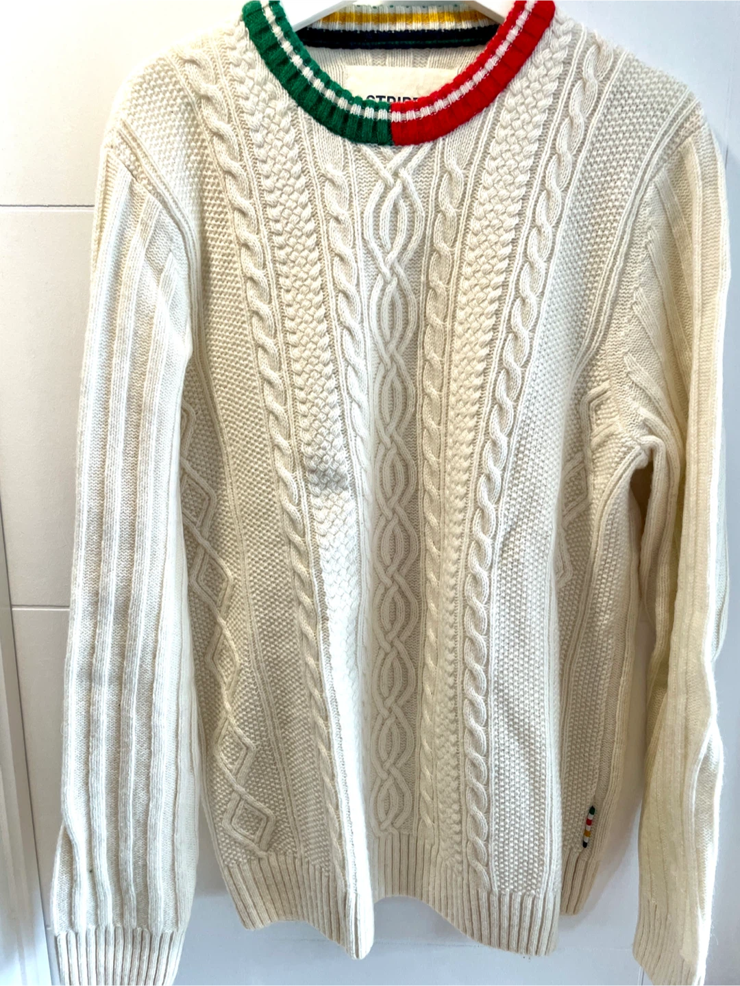 Iconic Hudson’s Bay Stripes Unisex Cable-Knit Sweater - Large - photo 2