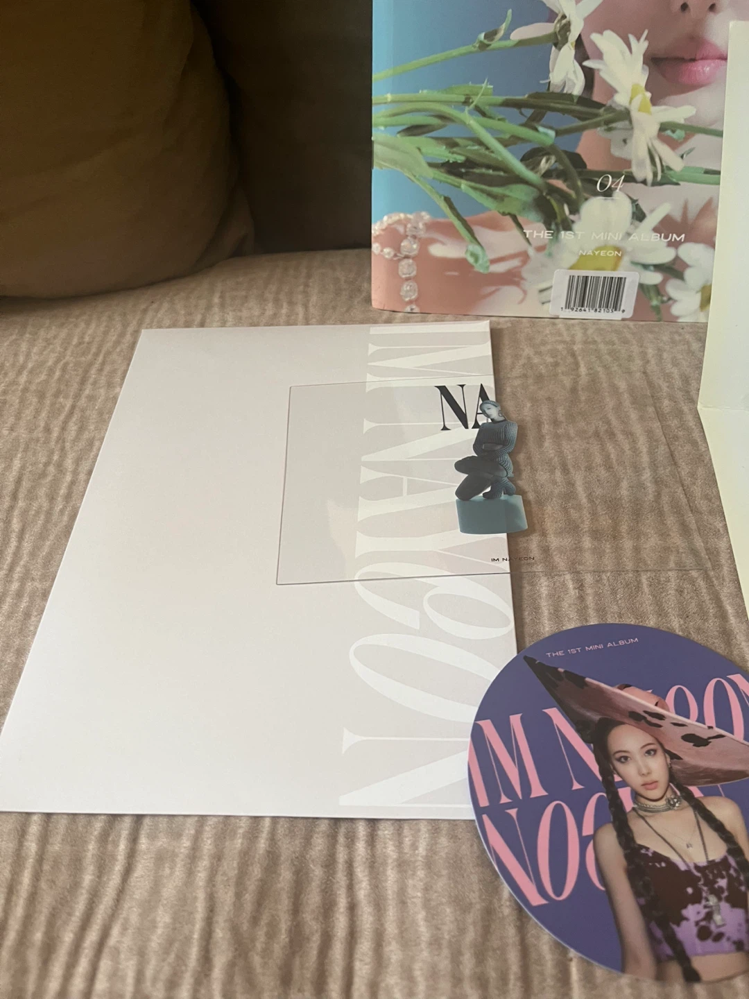 I’m Nayeon Álbum -04 - photo 4