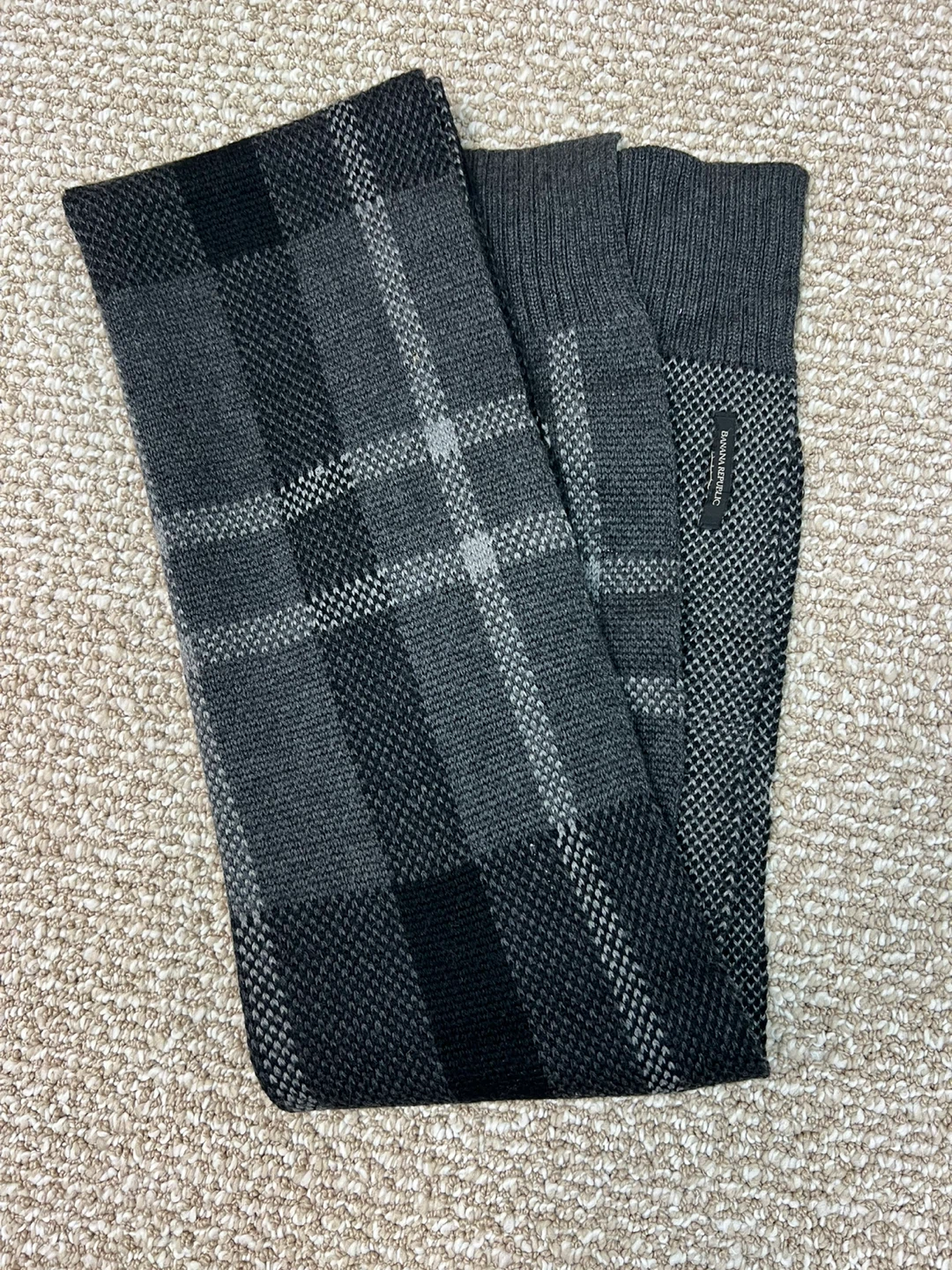 Banana Republic Gray Plaid Knit Skirt