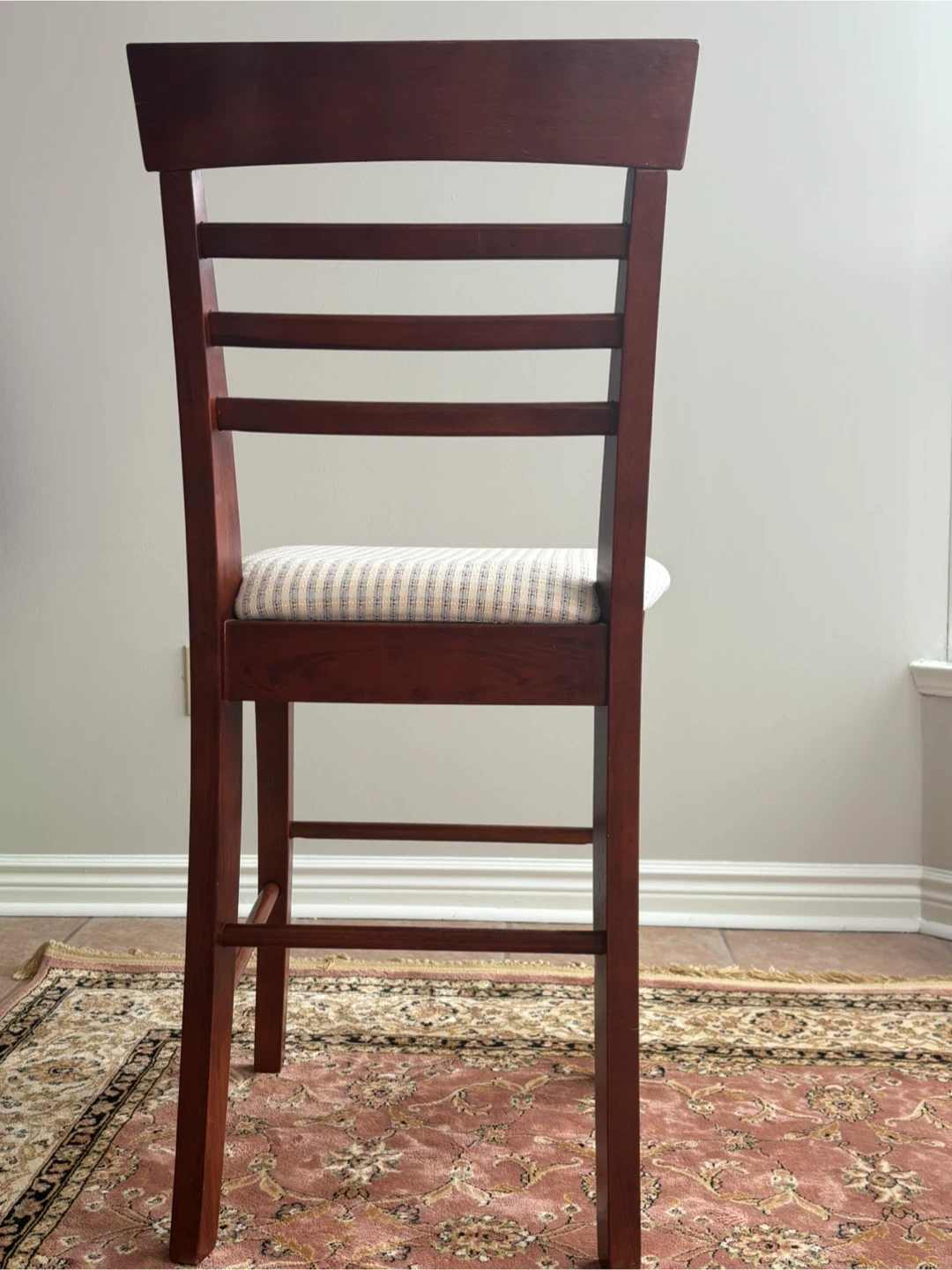 Bar stools ! 2 pcs . - photo 3