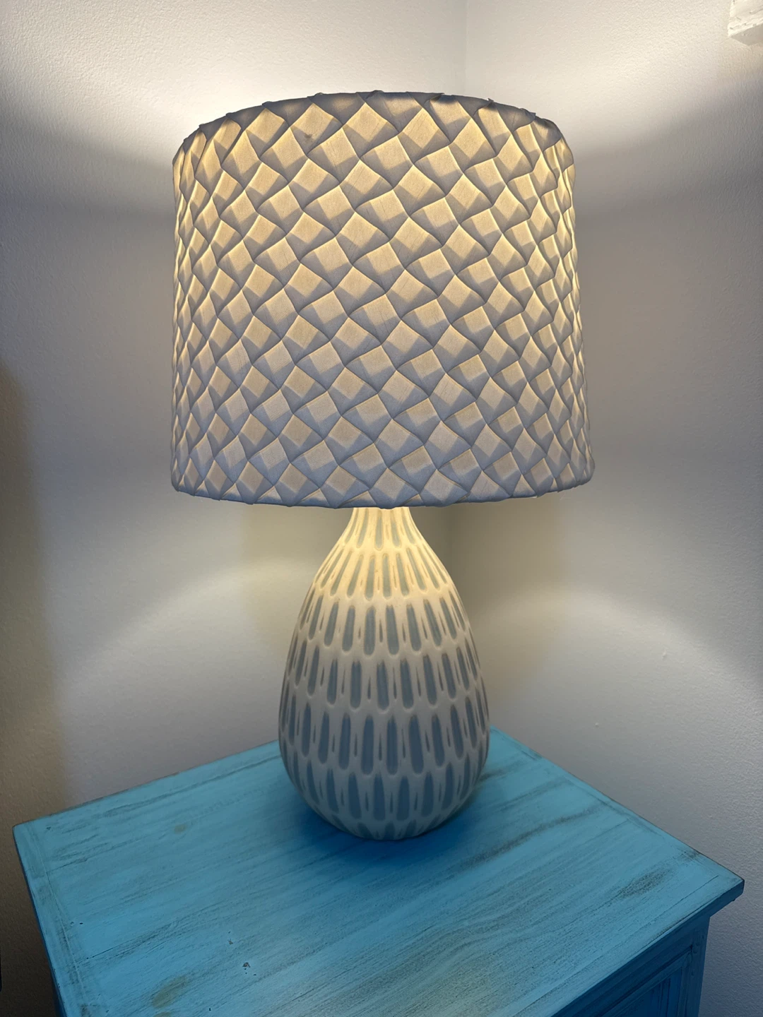 Stylish Patterned Table Lamp