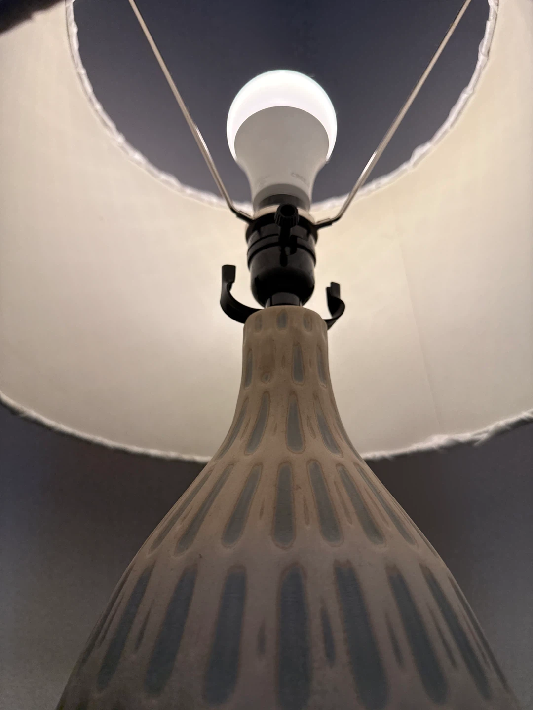 Stylish Patterned Table Lamp - photo 2
