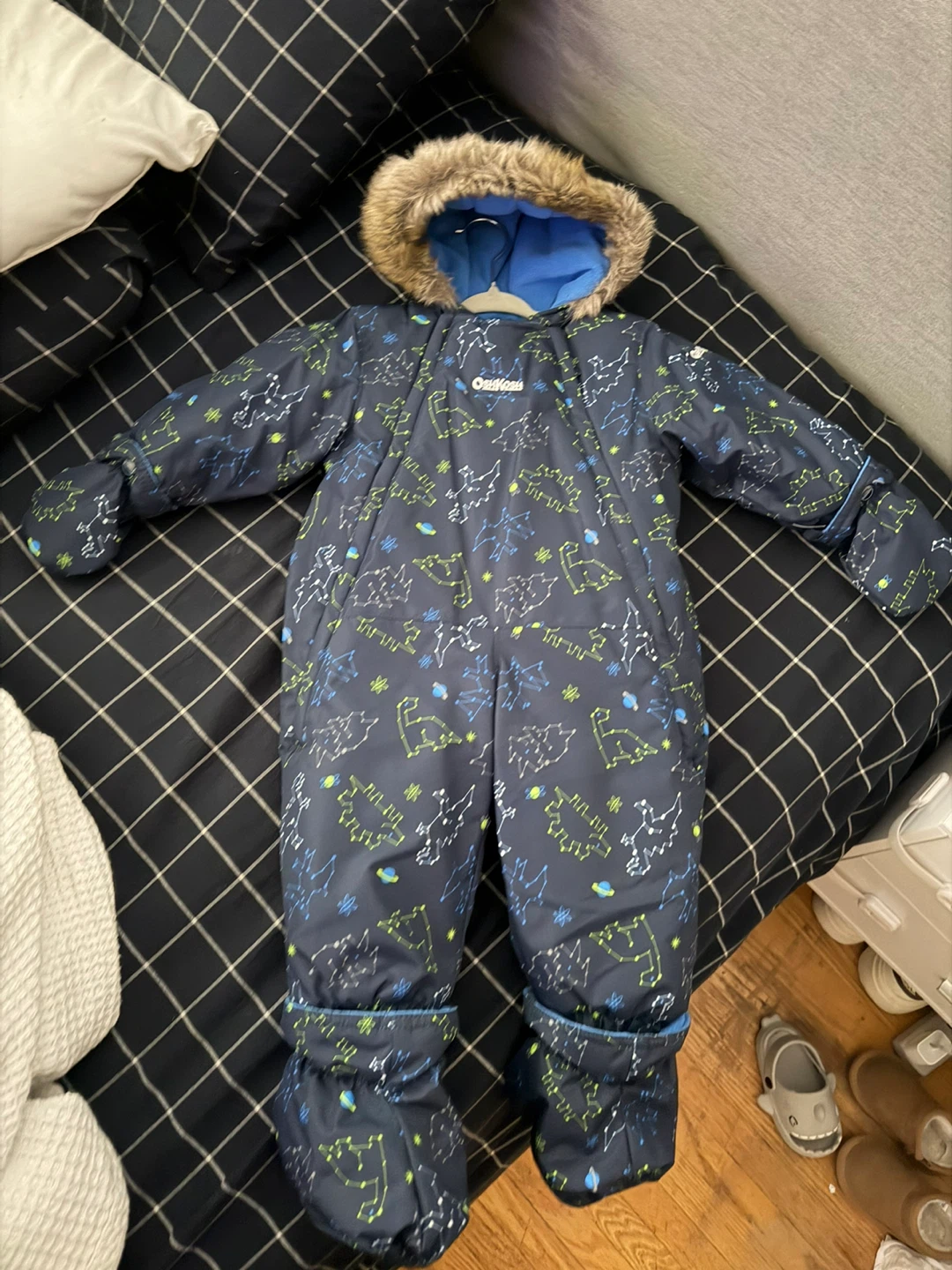 OshKosh B'gosh Snowsuit - 12M