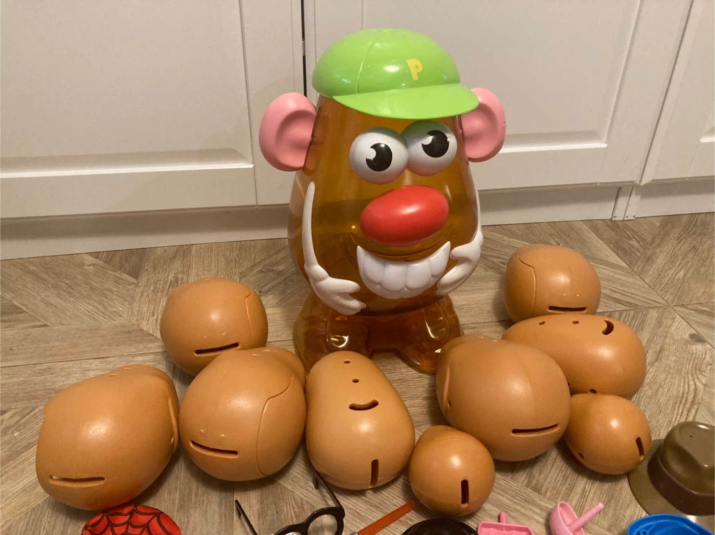 Mr. Potato Head with 100 Accessories - photo 2