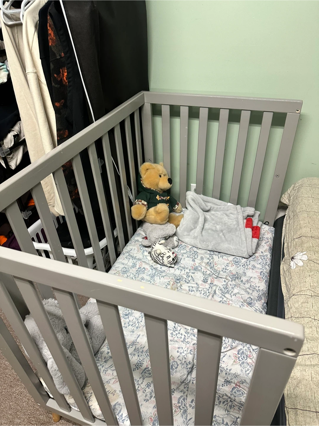 Grey Baby Crib - photo 2