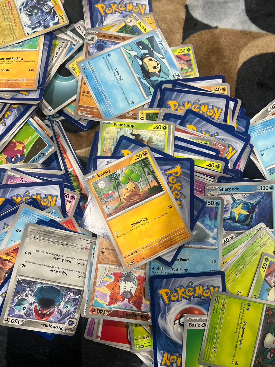 Mixed Lot of Pokémon Trading Cards #gifting