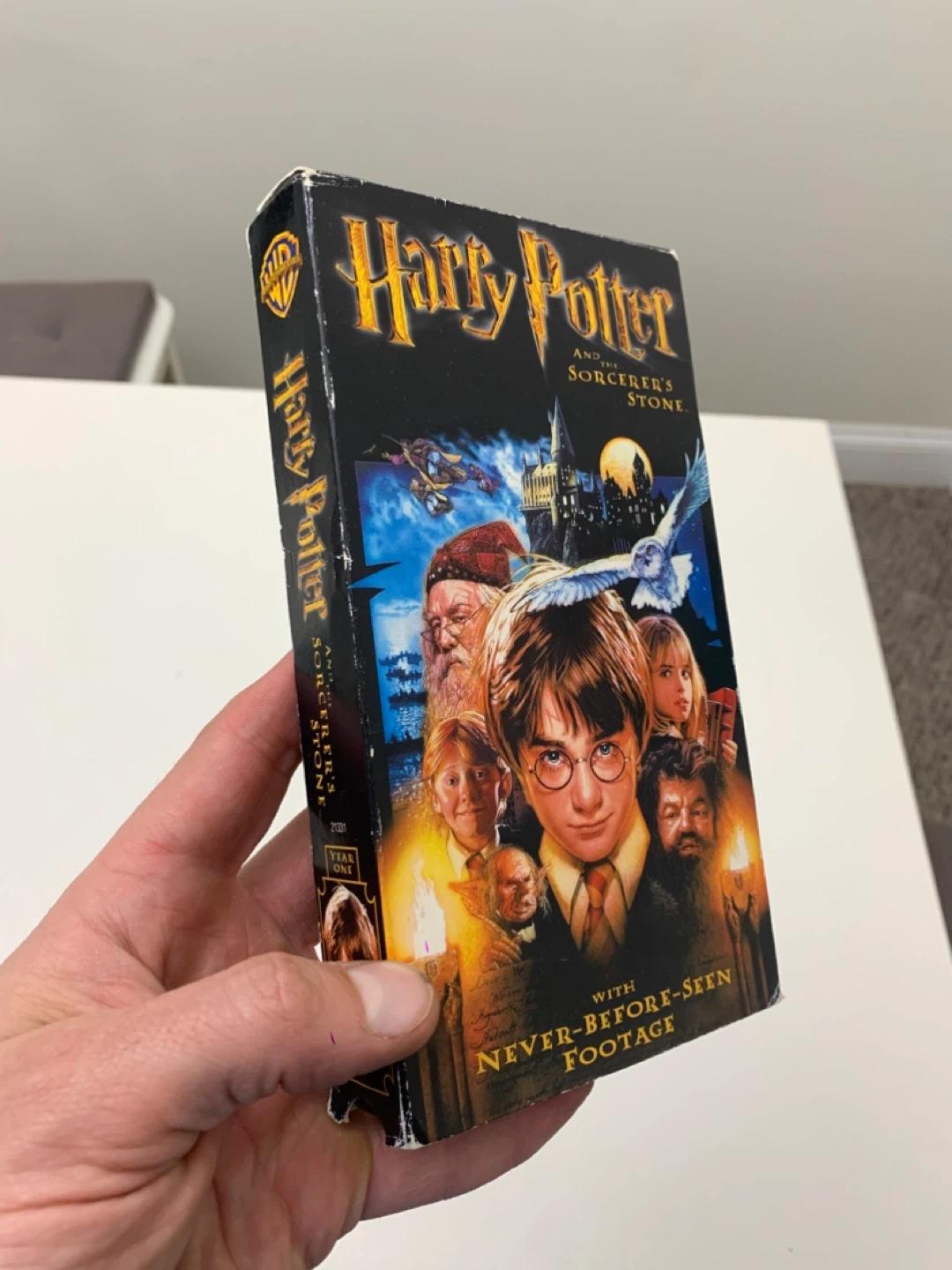 Harry Potter and the Sorcerer's Stone VHS movie / collectibles - photo 2