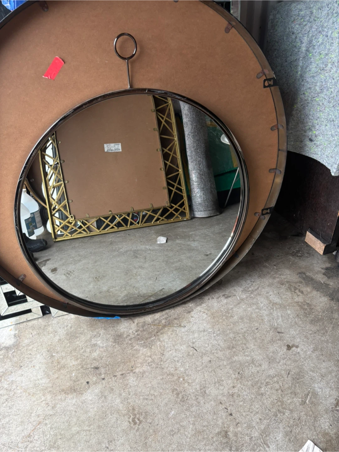 Round Mirror with Silver Frame