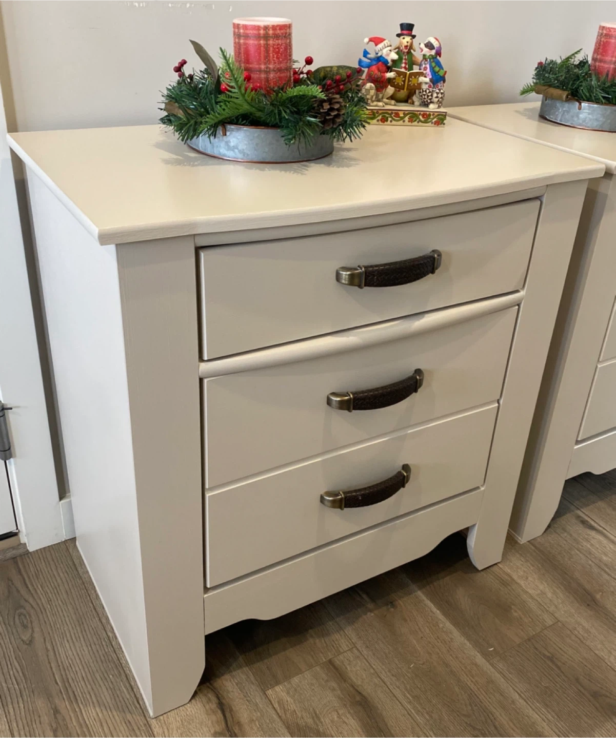 King sized nightstands pair cashmere & satin finish - photo 3