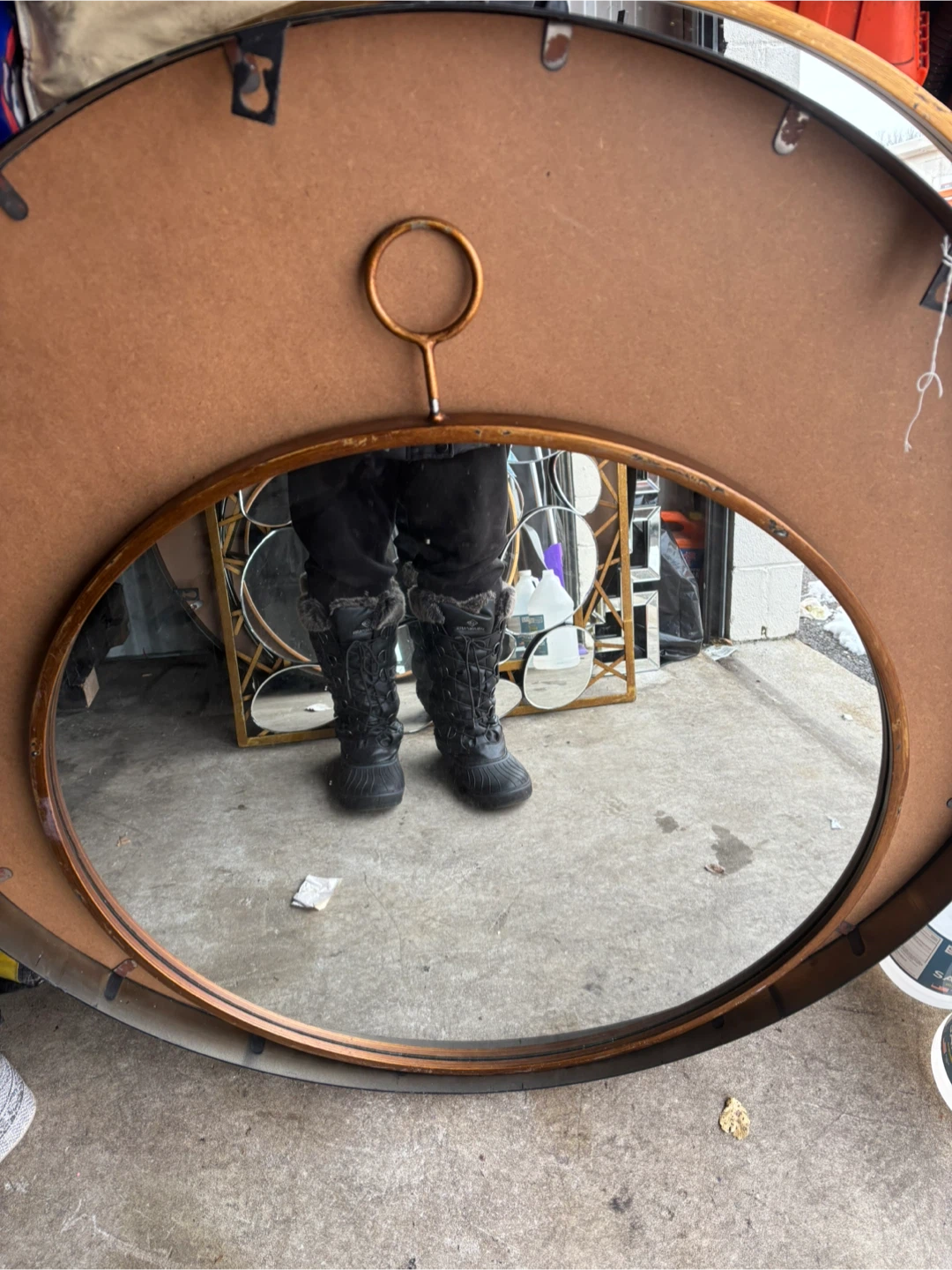 Round Wall Mirror