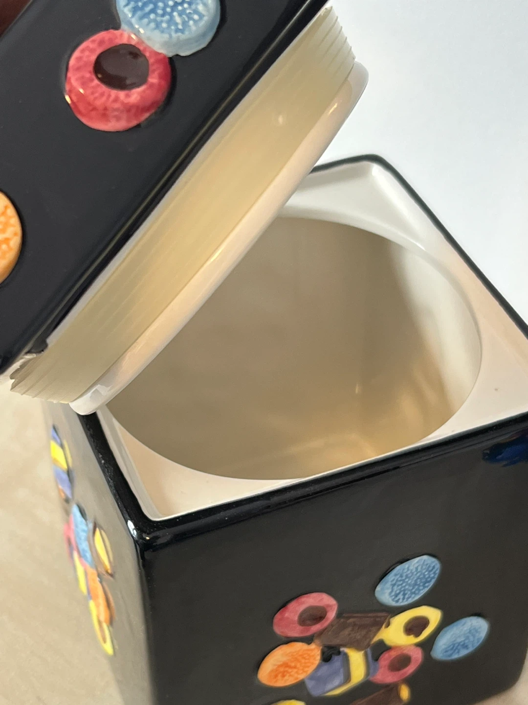 Liquorice Allsorts Vintage 3D Ceramic Cookie Jar - photo 3
