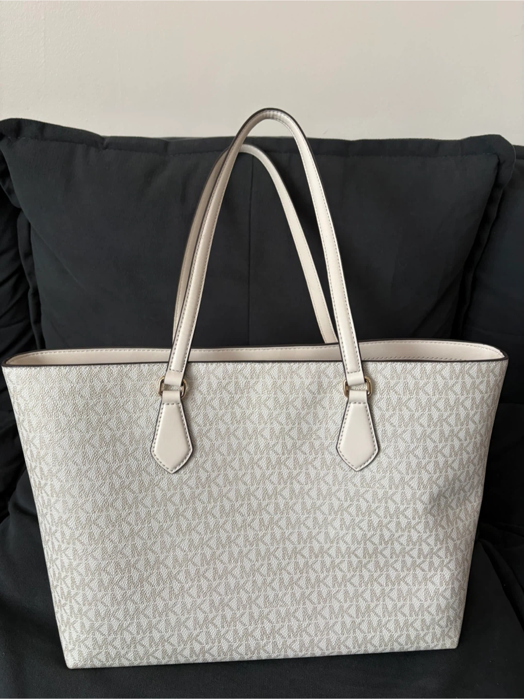 Michael Kors Tote Bag - photo 2