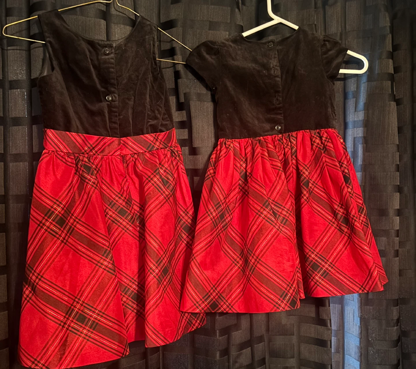 Girls Red Plaid Christmas Dresses size 4t and 5t - photo 2