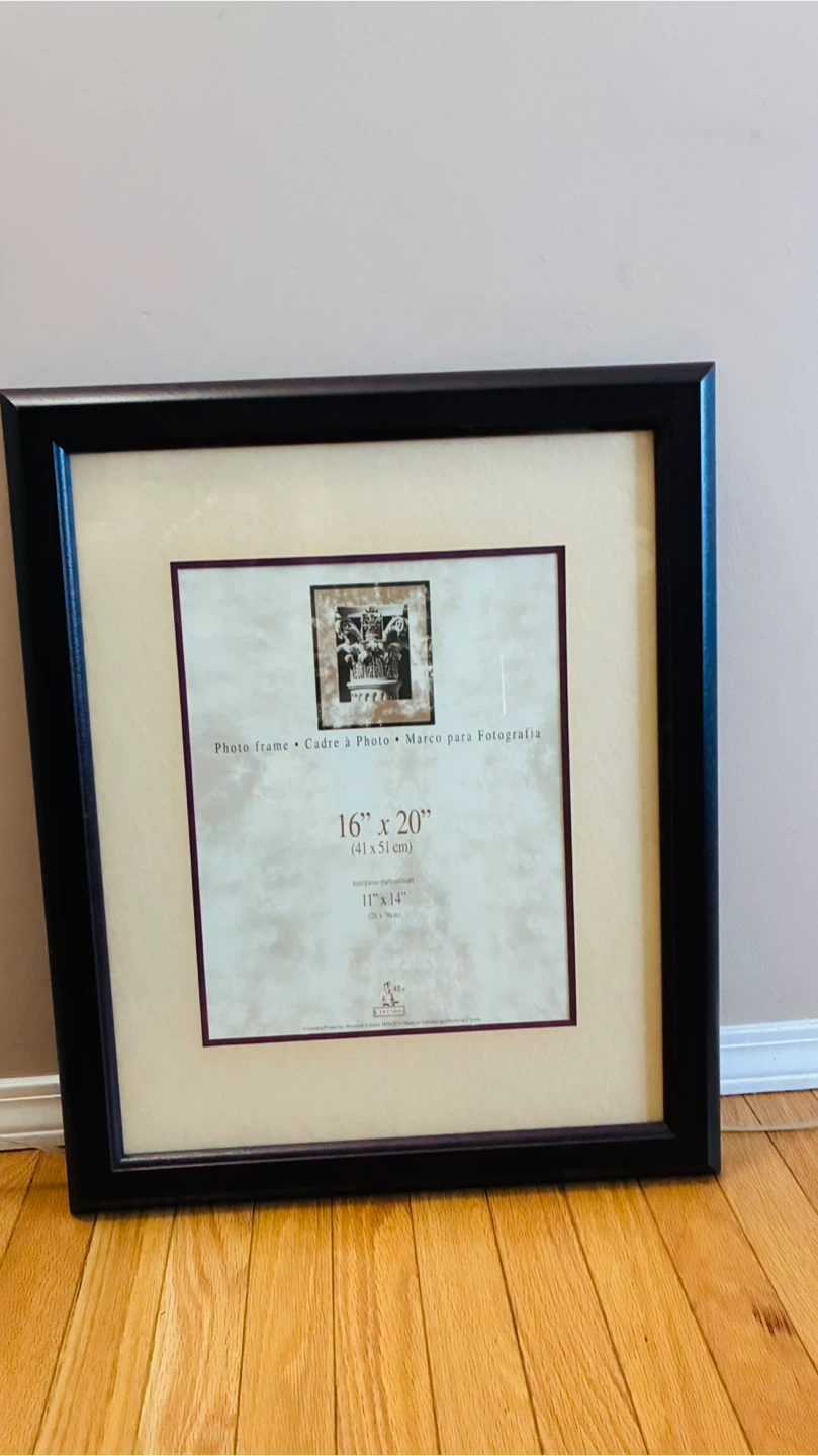 Picture Frames: Columbia 11x14 & 16x20 - photo 2