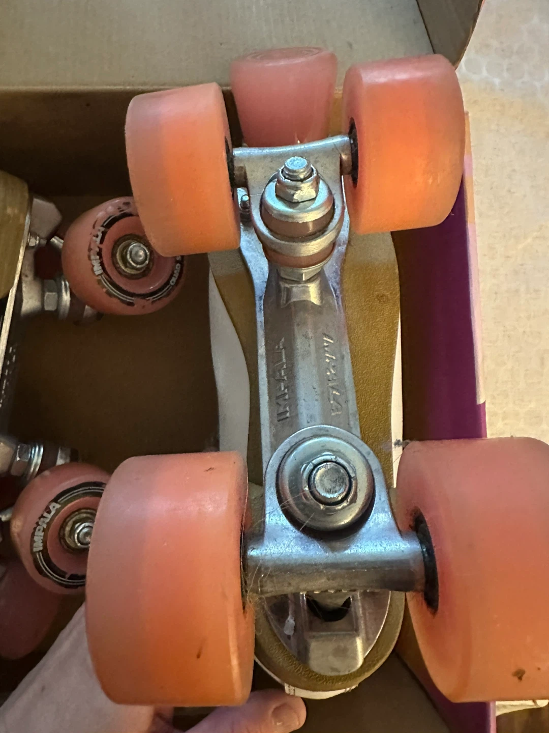 Impala Rollerskates - White/Blan - Size 6 - photo 2