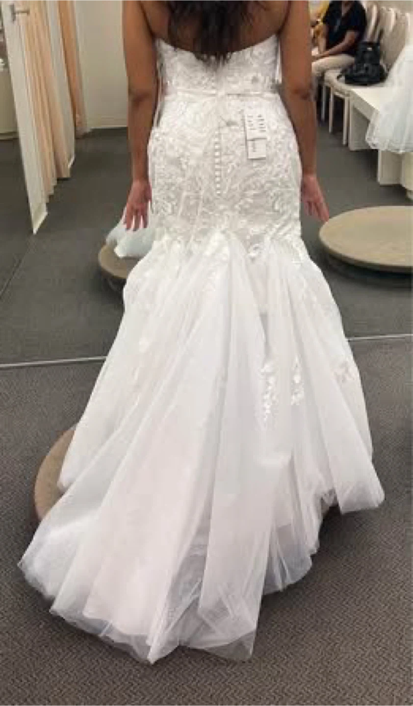 Wedding dress - photo 2