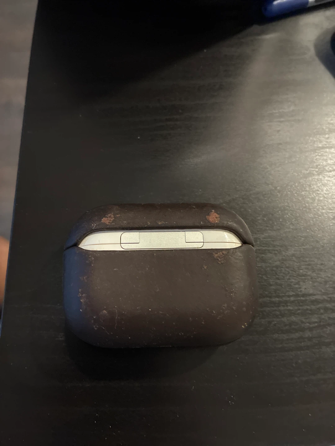 AirPods Pro 1 with Nomad case