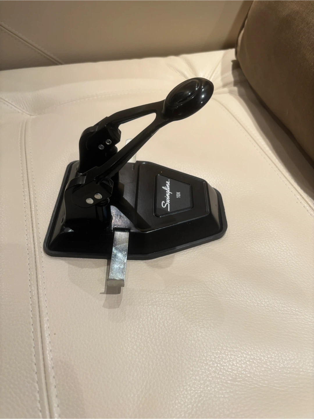 Swingline 10X Two-Hole Punch model #74101/74108 - photo 3