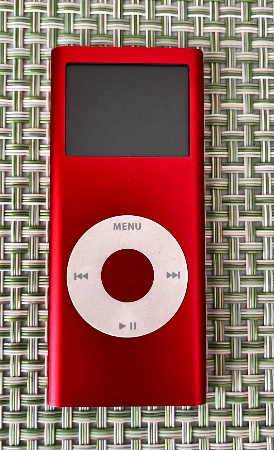 Apple iPod Nano Red with 2 Chargers