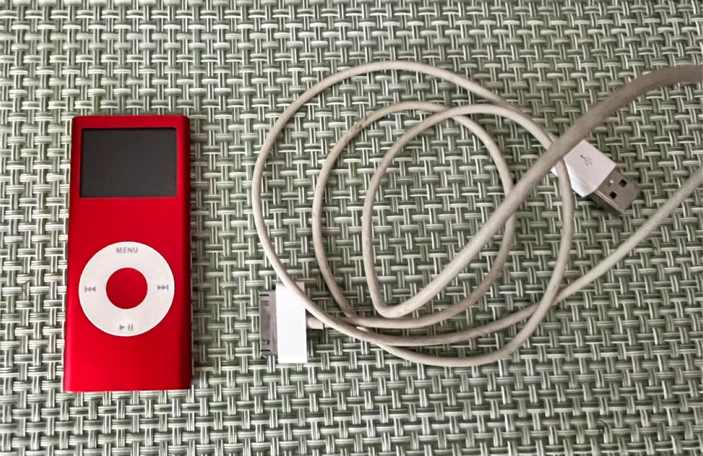 Apple iPod Nano Red with 2 Chargers - photo 3
