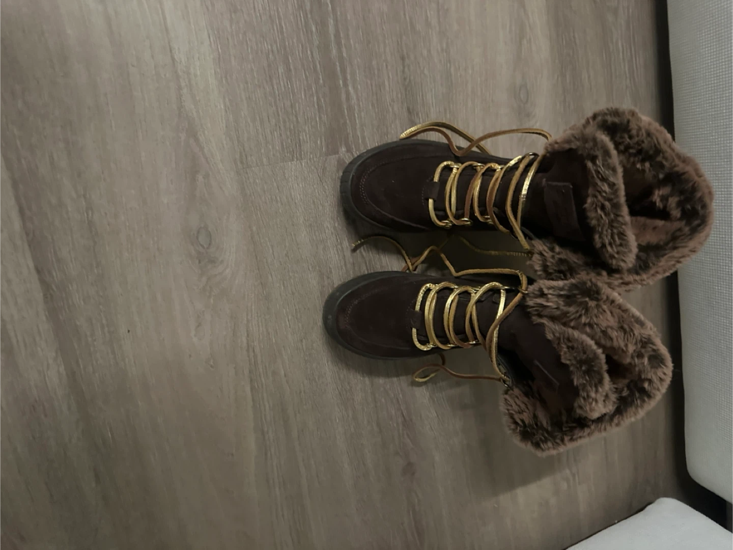 Brown Winter Boots with Faux Fur Trim
