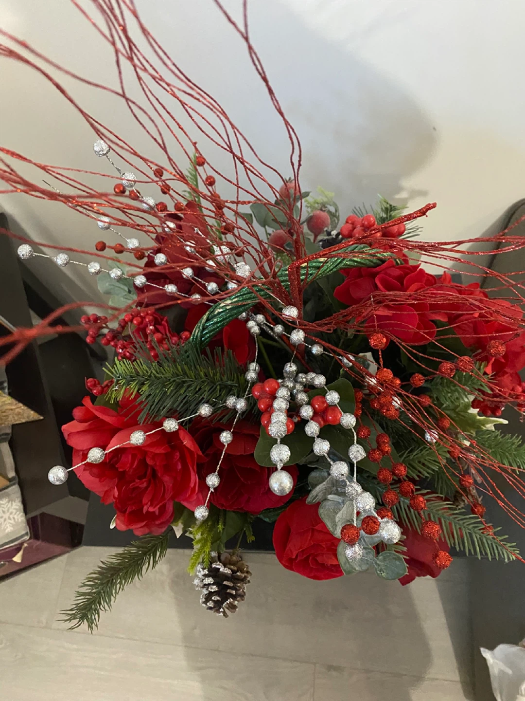 Red Floral Christmas Arrangement - photo 2