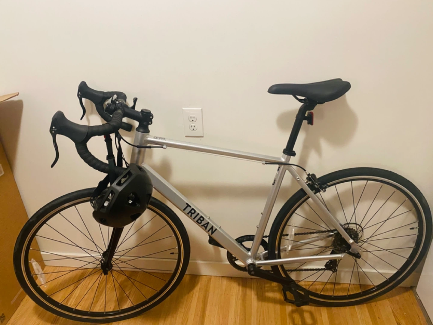 Triban Road Bike Excellent Condition