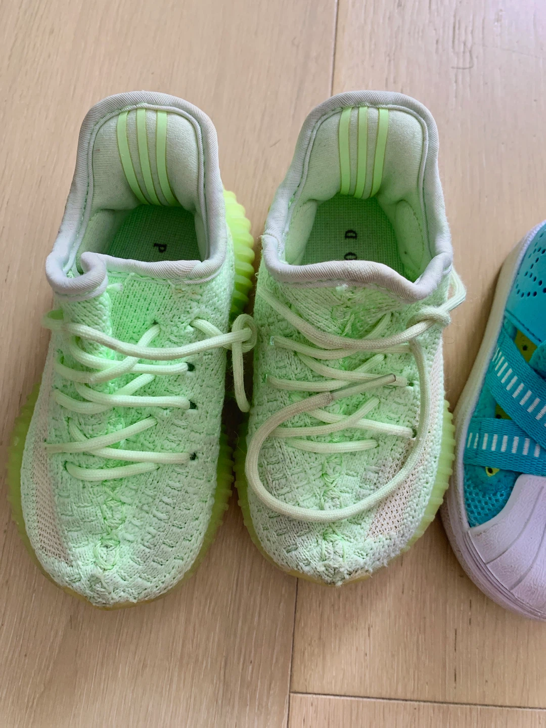 3 toddler sneakers - photo 4
