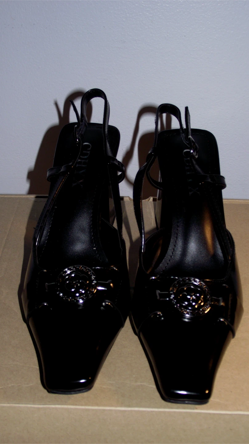 COHYX Black Heels