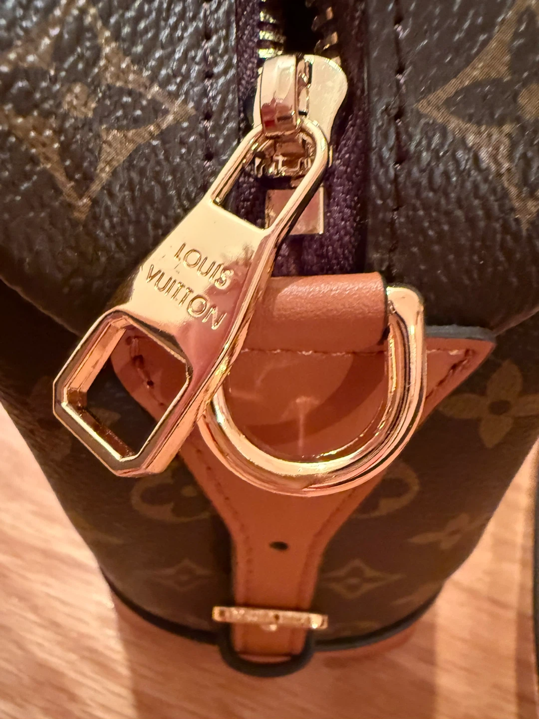 Louis Vuitton Monogram Speedy Bandouliere 25 - photo 3