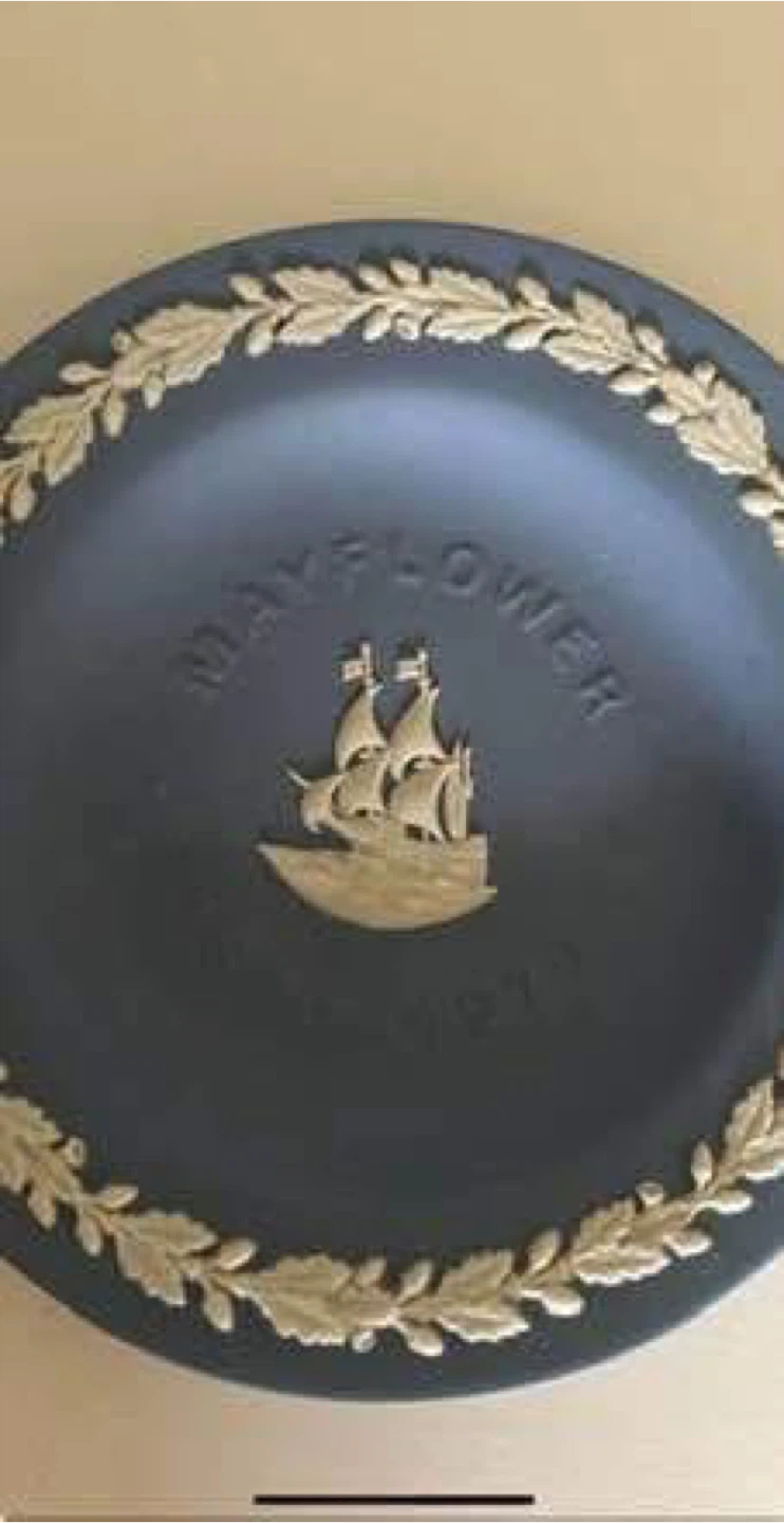 Wedgwood Mayflower Plate and Heart Dish Set - photo 3