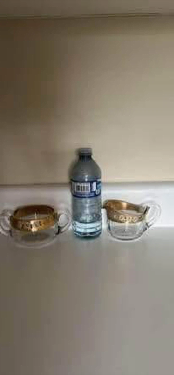 Vintage Creamer & Sugar Bowl - photo 3