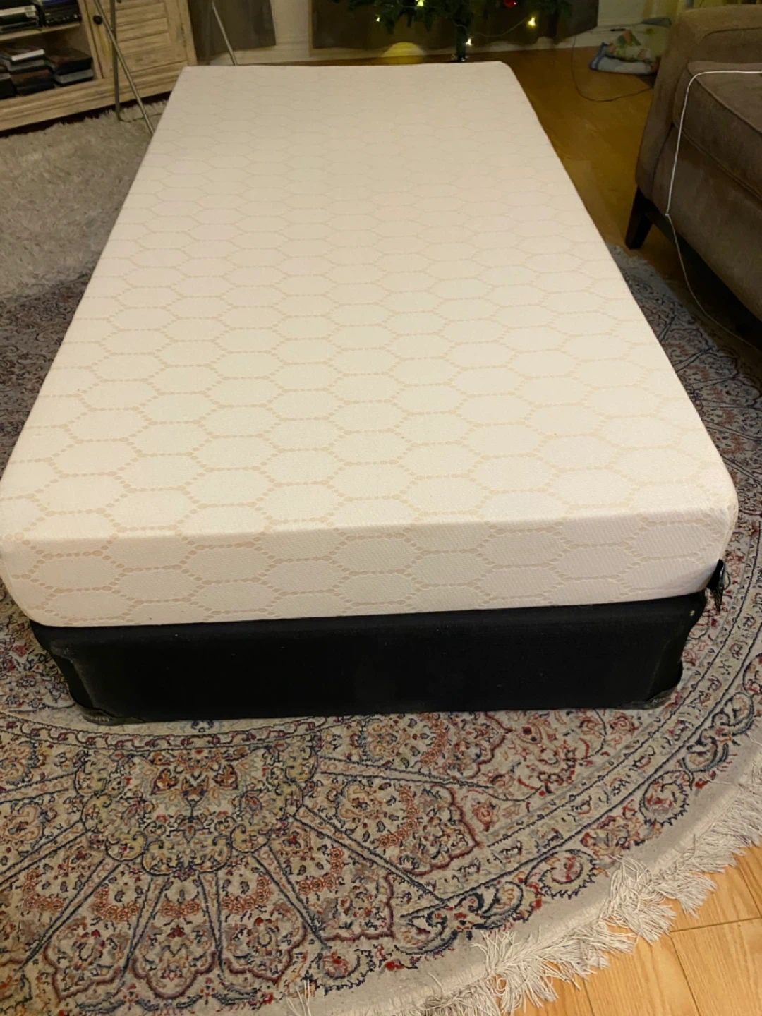 Exceptional Foam Twin Mattress With Solid BoxSpring - photo 2