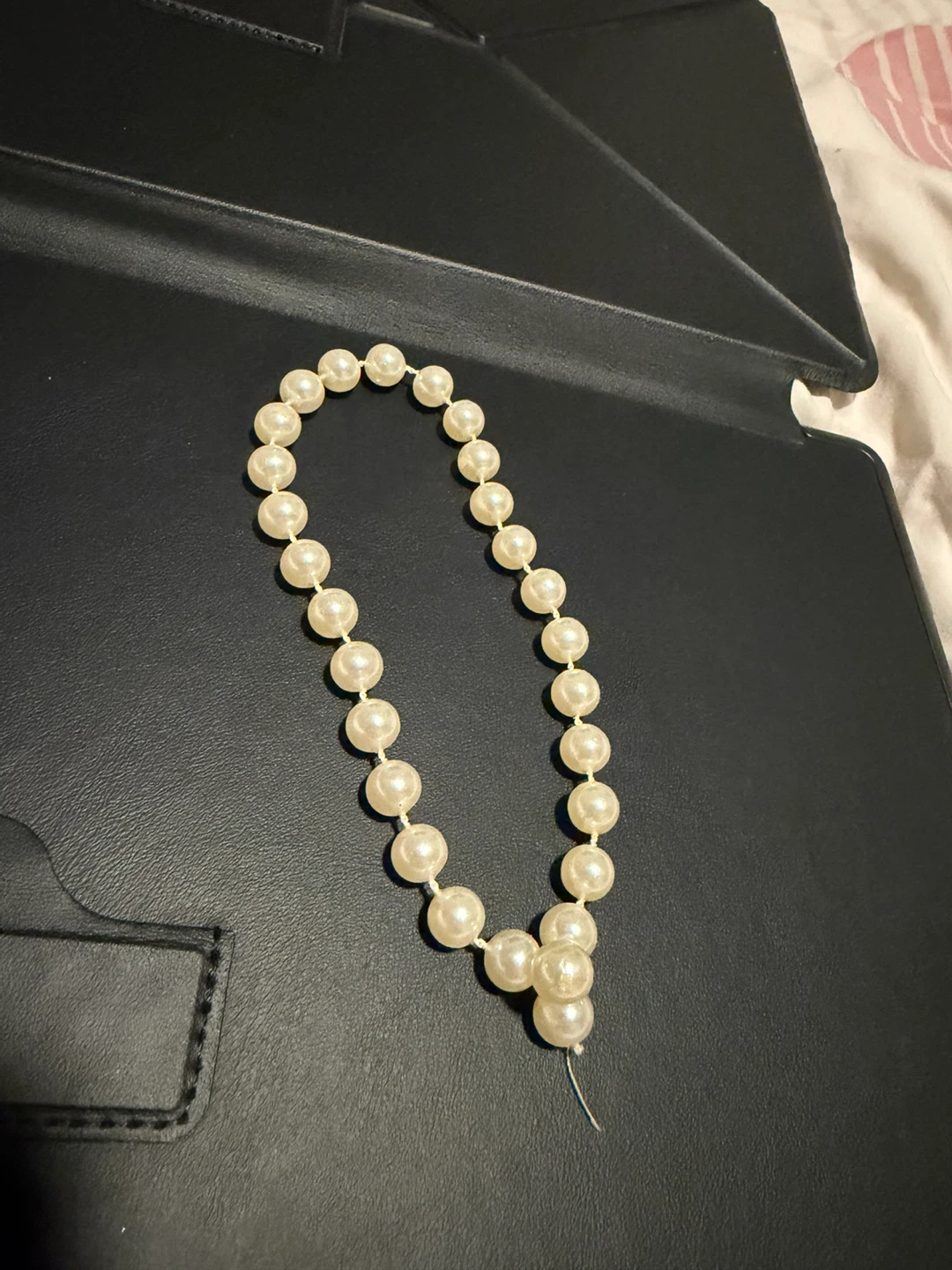 Free #Gifting# Pearl bracelet