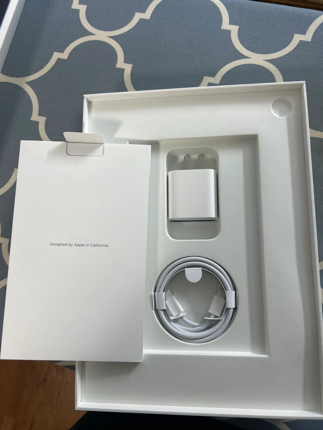 New Apple iPad 10th Gen dark blue - photo 4