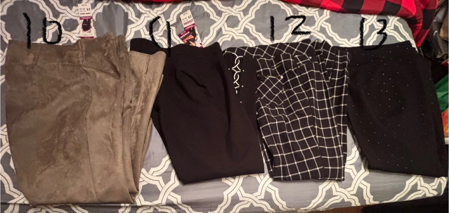 Assorted ladies pants. Please read description - photo 3