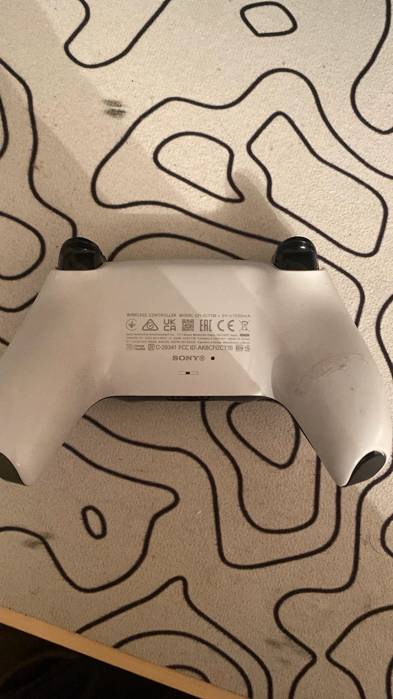 PS5 controller - photo 2