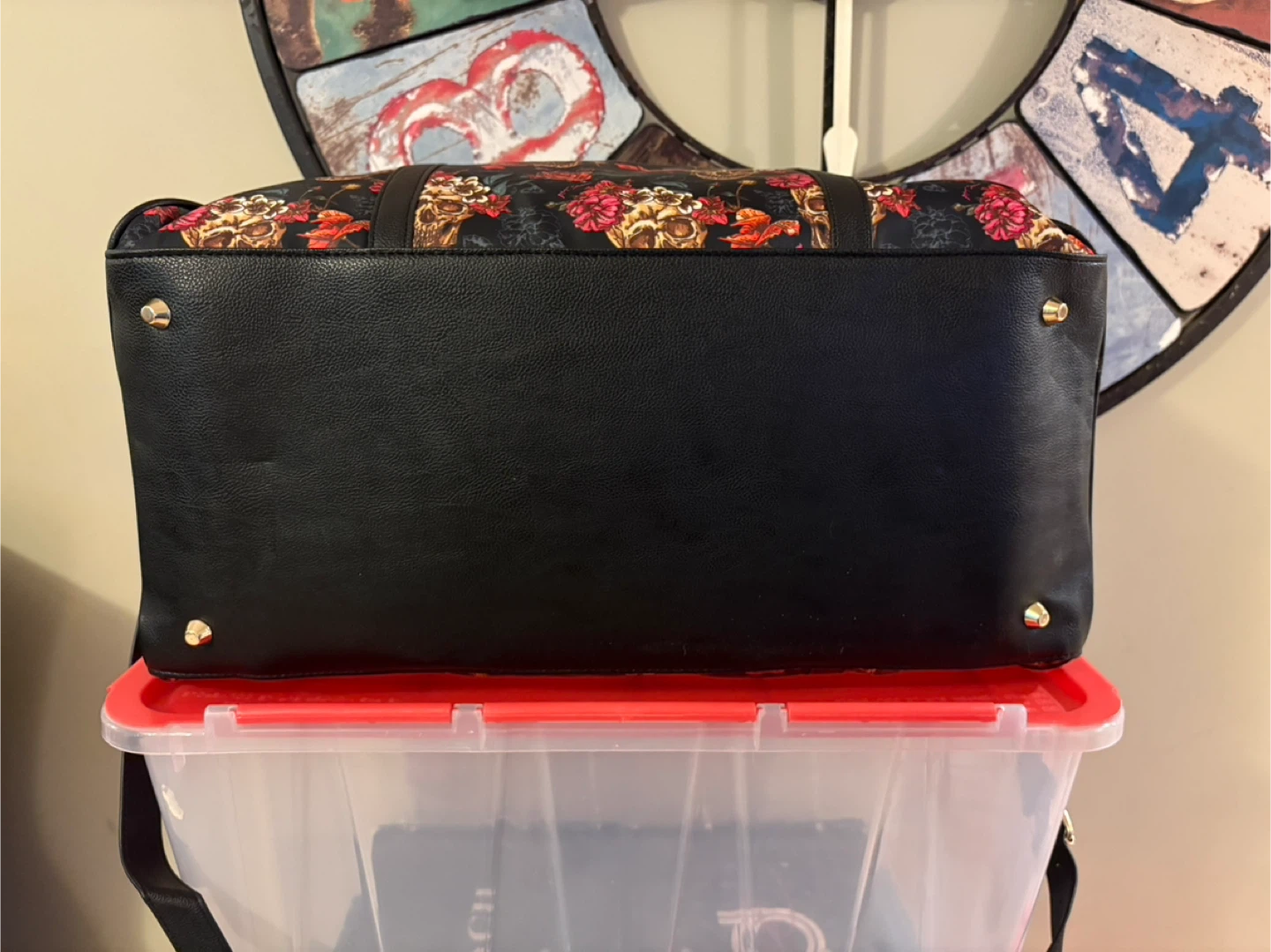 ✨✨Betsey Johnson Floral Skull Duffle Bag - photo 5
