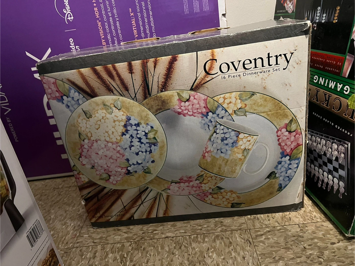 Coventry 16-Piece Dinnerware Set