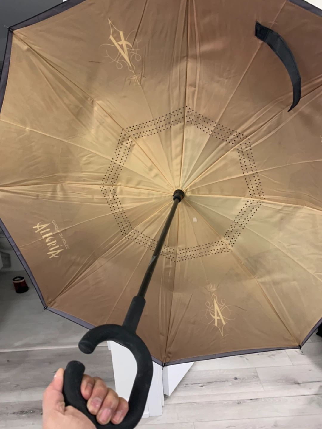 Cirque du Soleil Alegria Umbrella - Black & Gold - photo 3