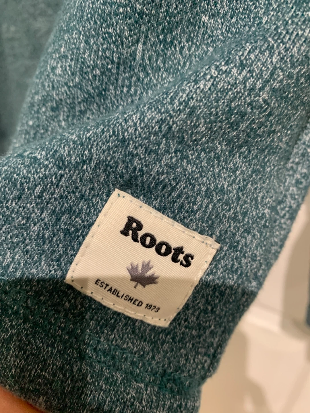 Roots Kids L/G (9-10) Green Sweater - photo 2